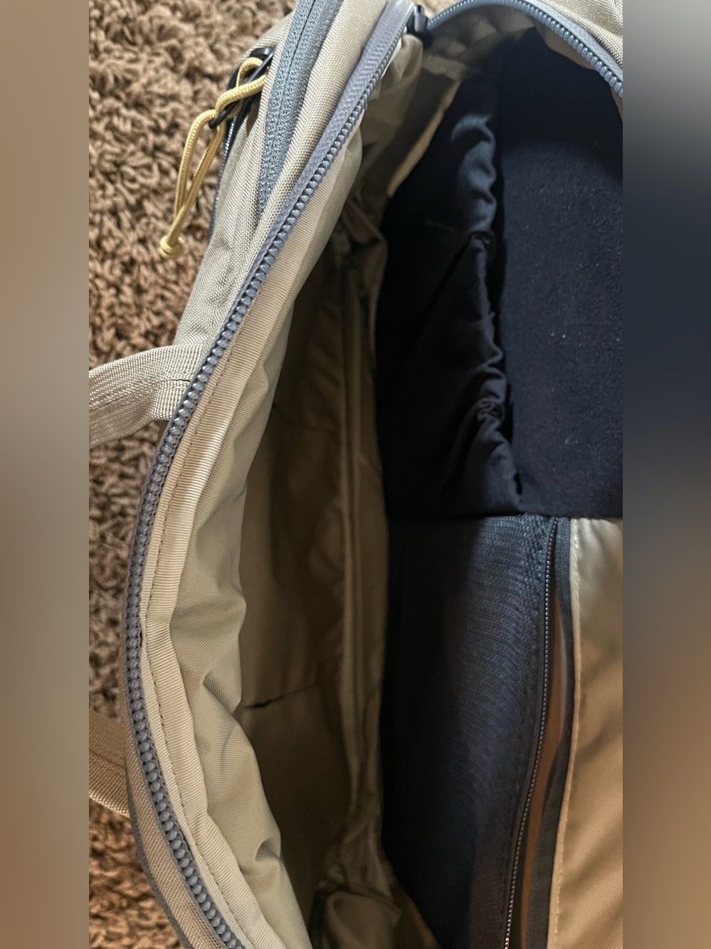 Mystery Ranch 3 Way 18 Expandable briefcase in ponderosa - Picture 7 of 15